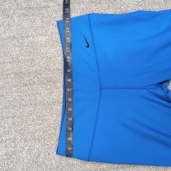 Nike Capri leggings - Picture 5 of 7